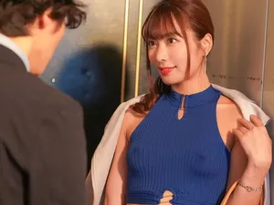 Em gái hàng xóm xinh đẹp mới chuyển đến lại là một thánh dâm