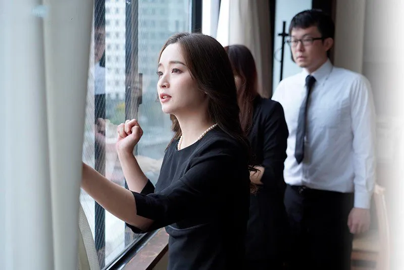 Chồng yêu mất 3 năm, má kế trẻ tìm đến con anh xã giải tỏa thiếu thốn